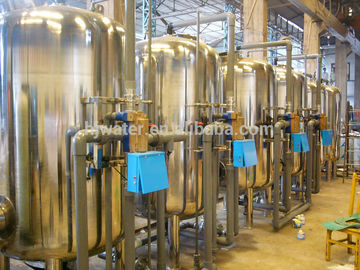 Tratamiento de agua de acero inoxidable de 3T/H con tanque de almacenamiento de agua de FRP HJ- EDECEE28