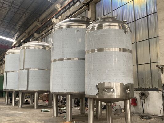 Presión máxima de funcionamiento 87 psi y tanque de tratamiento de agua con pulido espejo para soluciones de tratamiento de agua hechas a medida