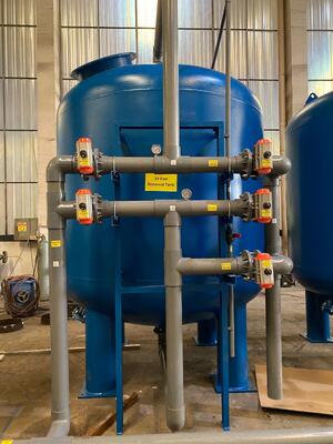 Accesorios para tratamiento de agua con arena de cuarzo, Carcasa de filtro de acero inoxidable a presión 0.05Mpa - 0.07MPA